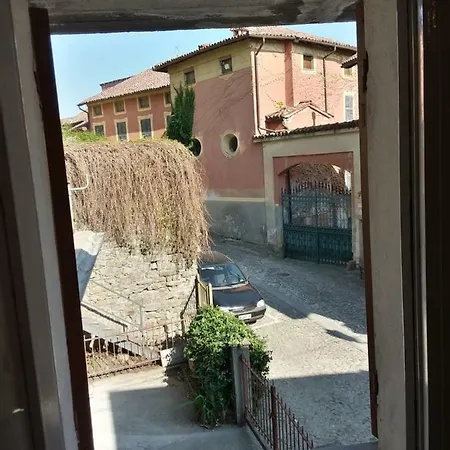 Дом отдыха Sotto Al Castello 68 *